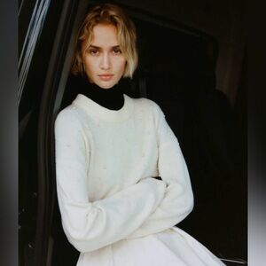 Beaded Pearl | Rich Ivory Sweater | Crew Neck | Long Sleeves | Soft | M | NWT